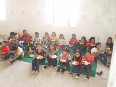 LUNCH TIME 
