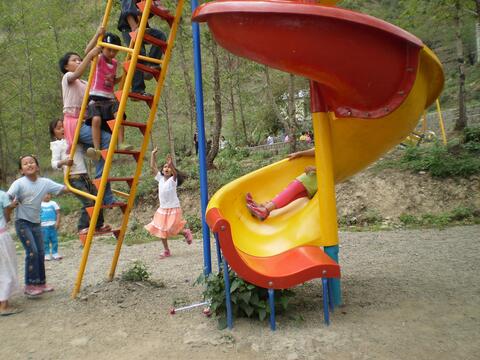 PLAY TIME 