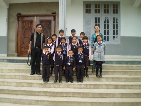 STUDENTS WITH APHELE AT NORTHFIELD SCHOOL