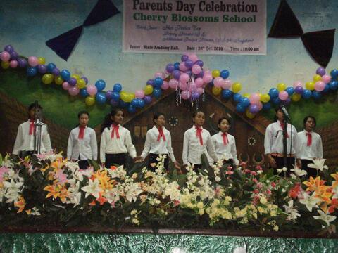 GROUP DANCE